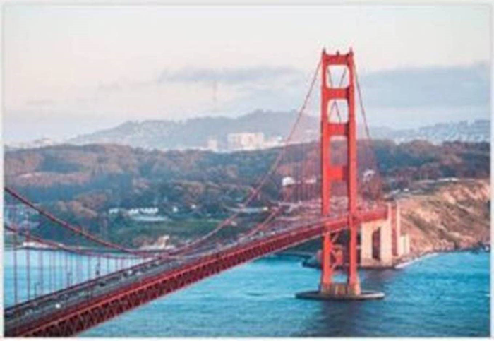 Photo of the Golden Gate bridge